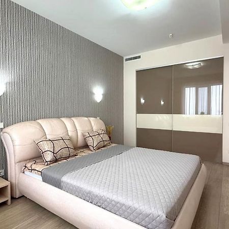חארקיב Bright House On 23 Serpnya מראה חיצוני תמונה