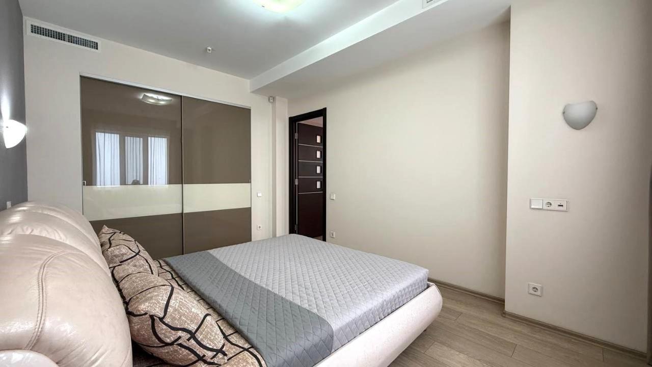 חארקיב Bright House On 23 Serpnya מראה חיצוני תמונה