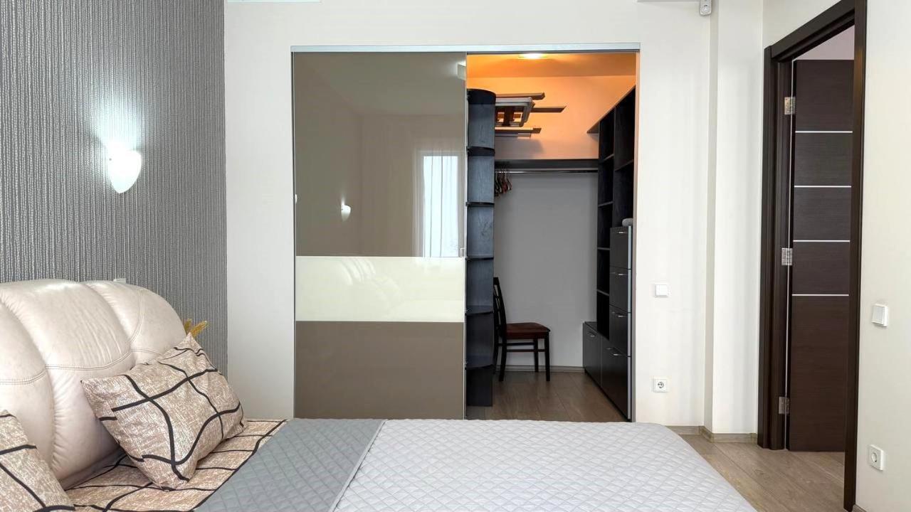 חארקיב Bright House On 23 Serpnya מראה חיצוני תמונה