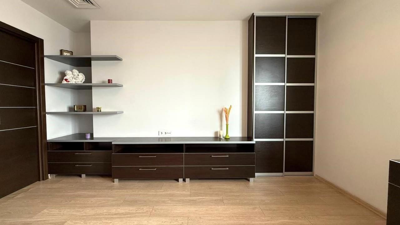 חארקיב Bright House On 23 Serpnya מראה חיצוני תמונה